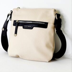 David Jones Women's Leather Cream Messenger Crossbody Bag